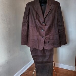 Ralph Lauren Brown Suit Size 20W. 100% Linen